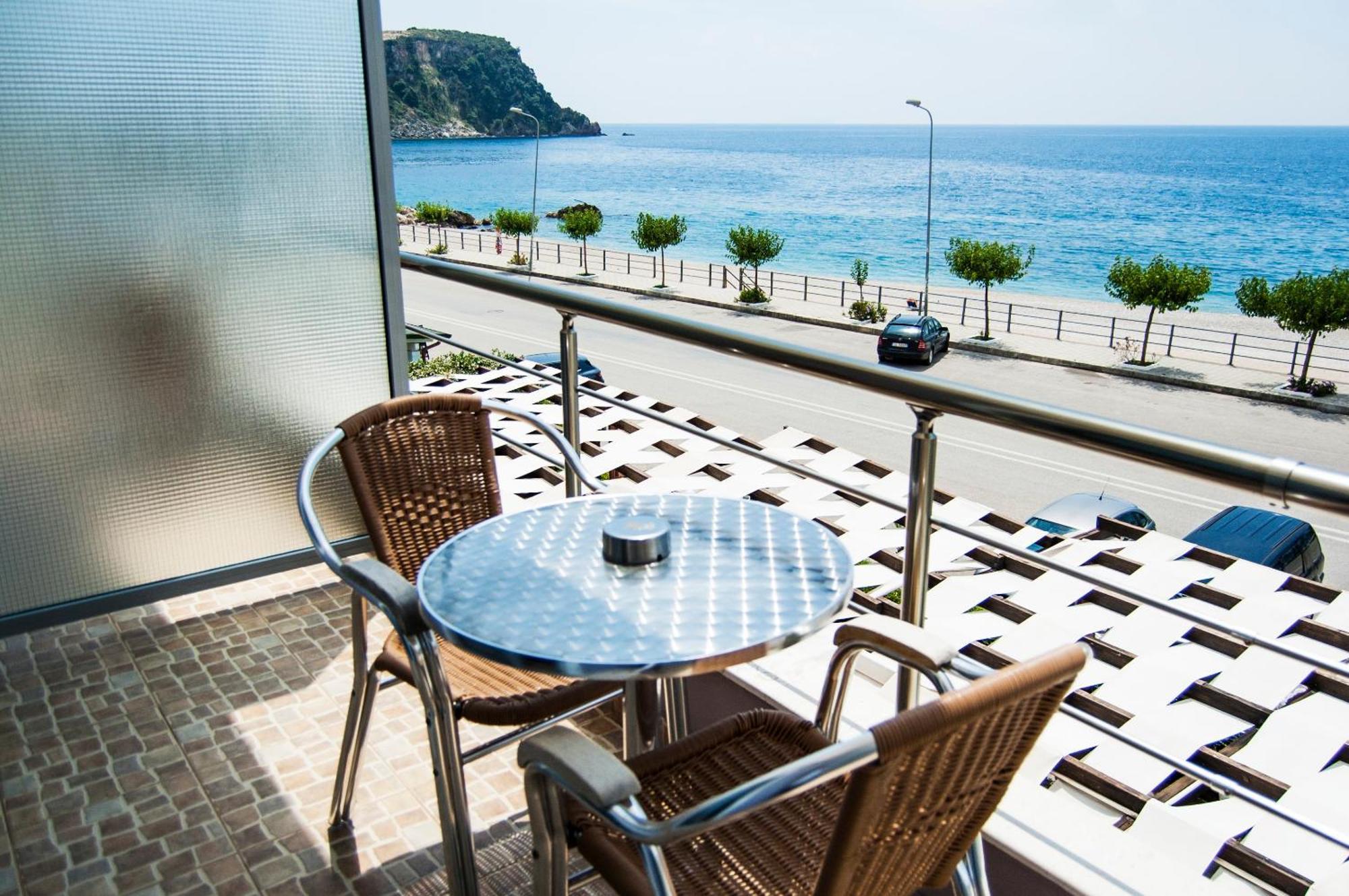 Dhima Hotel Himara Kültér fotó