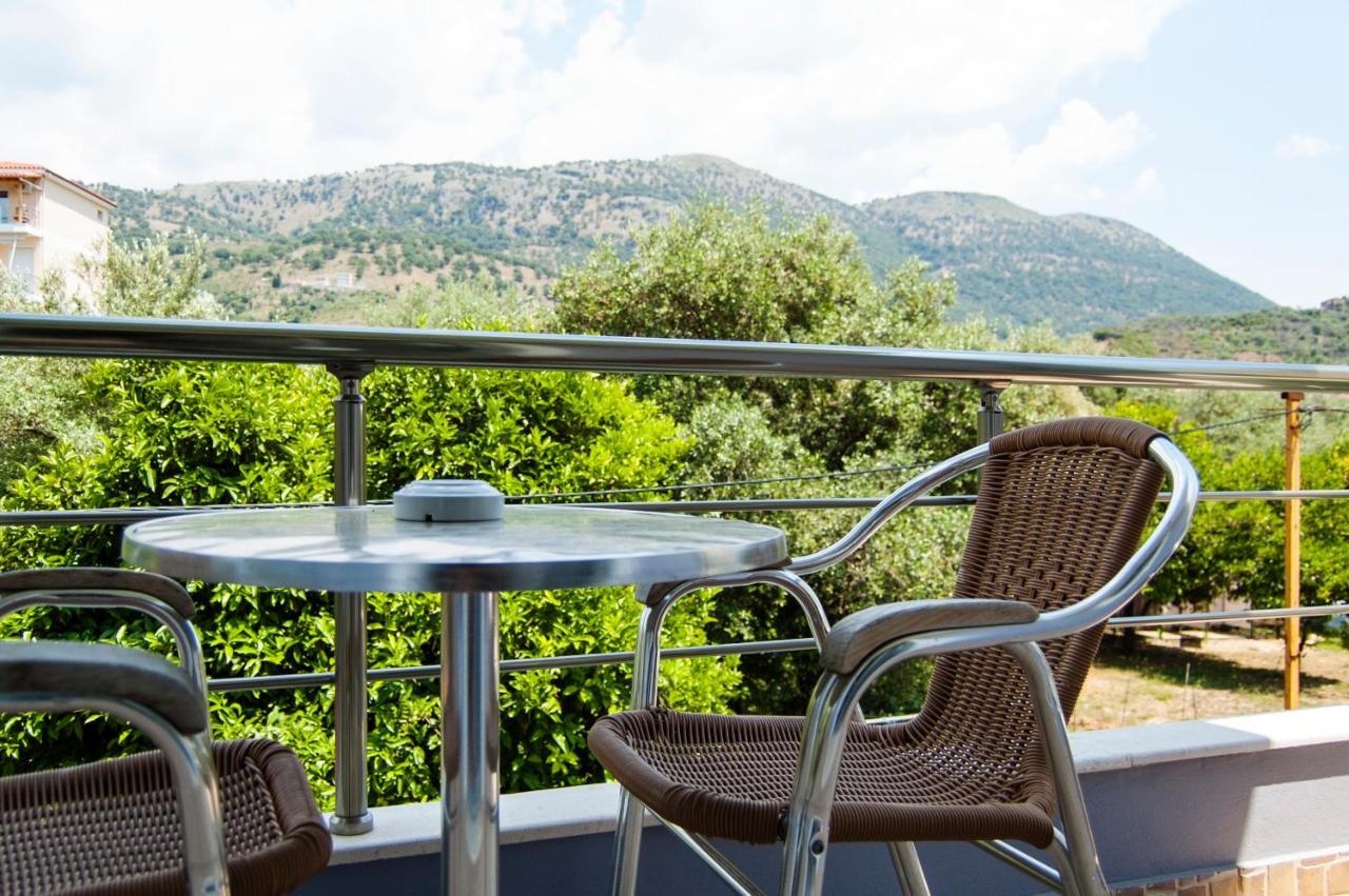 Dhima Hotel Himara Kültér fotó