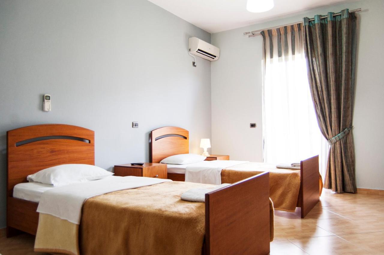 Dhima Hotel Himara Kültér fotó