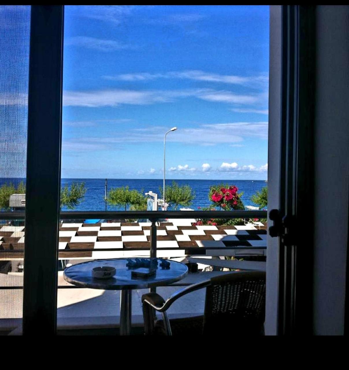 Dhima Hotel Himara Kültér fotó